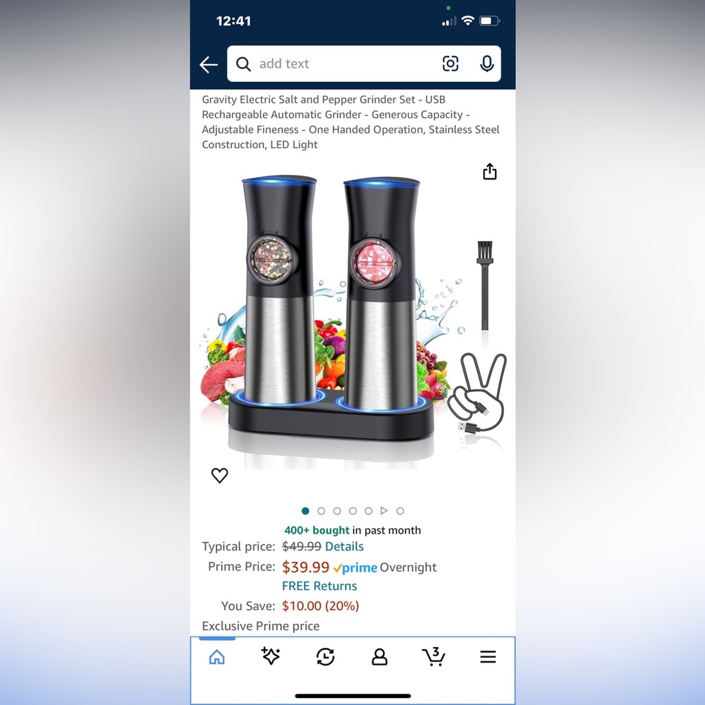 Salt and pepper grinder set.